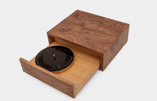 唯一《Blowin' In The Wind》专辑 177万美元成交