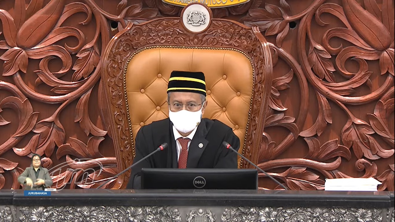 国会复会第一天·就有YB被逐出议会厅!