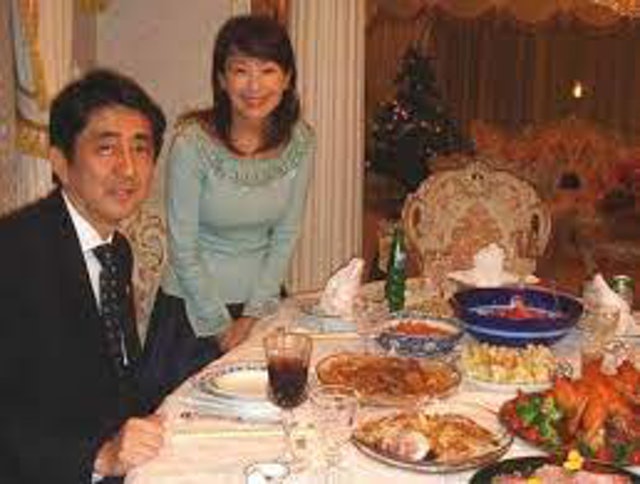 安倍晋三曾任婚礼伴郎 陈美龄对挚友离世沉痛愤怒