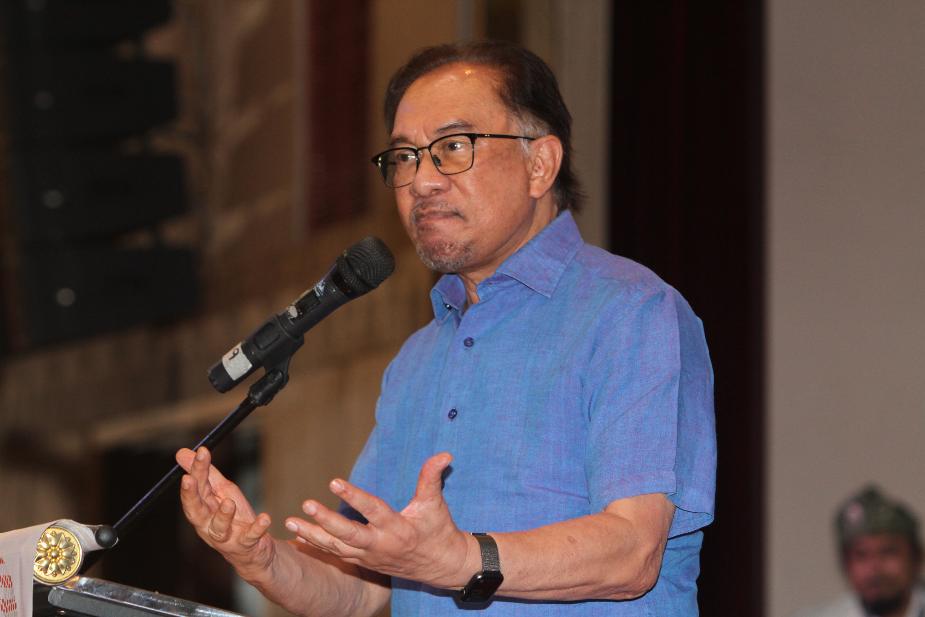 安华：别再继续愤世嫉俗拒绝政治