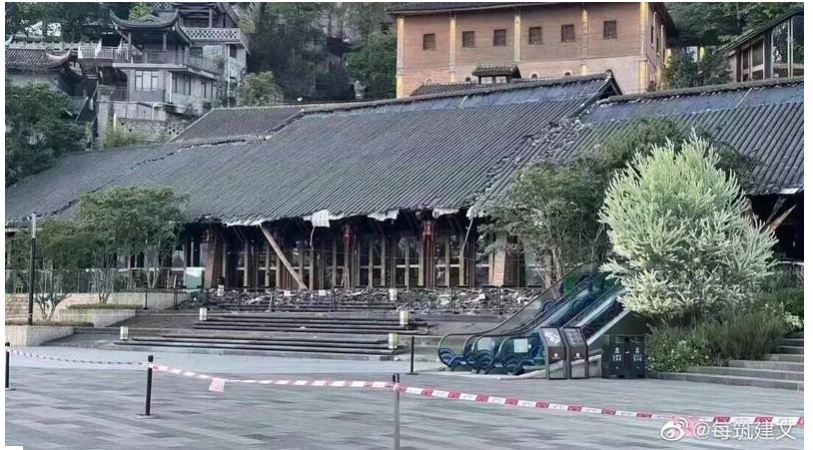 封面副文 中71个气象站破纪录多处44度 影响9亿人