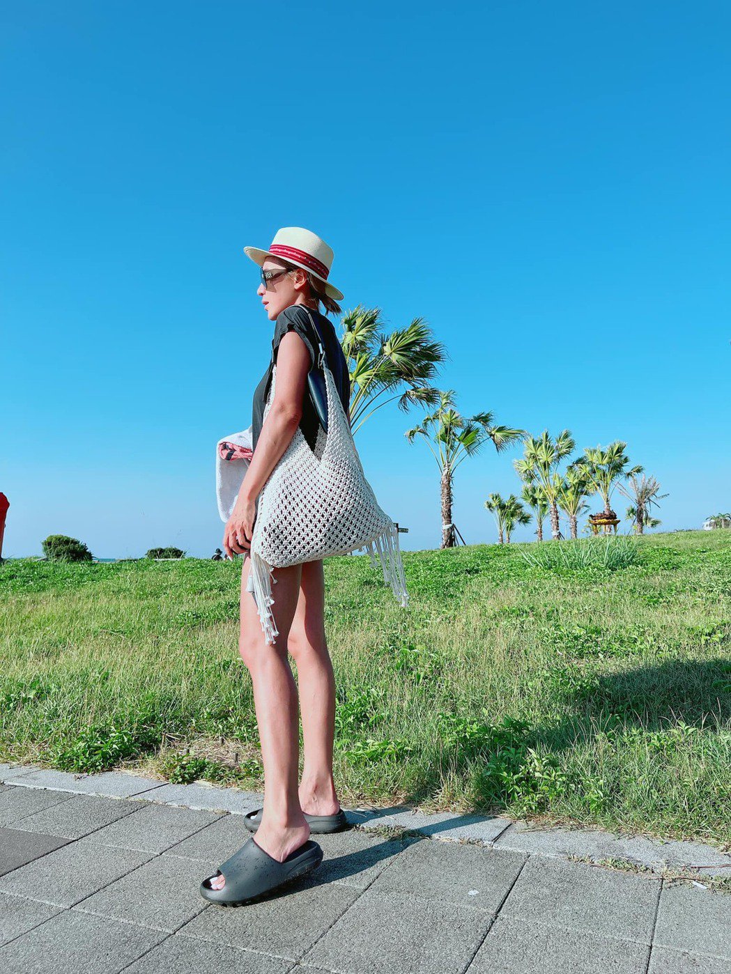 小祯秀零赘肉身材 被酸“肚皮都皱了”