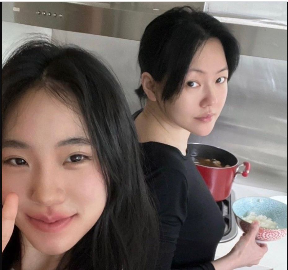 小S二女儿击剑照喷仙气 开心被说像大S惹妈不爽