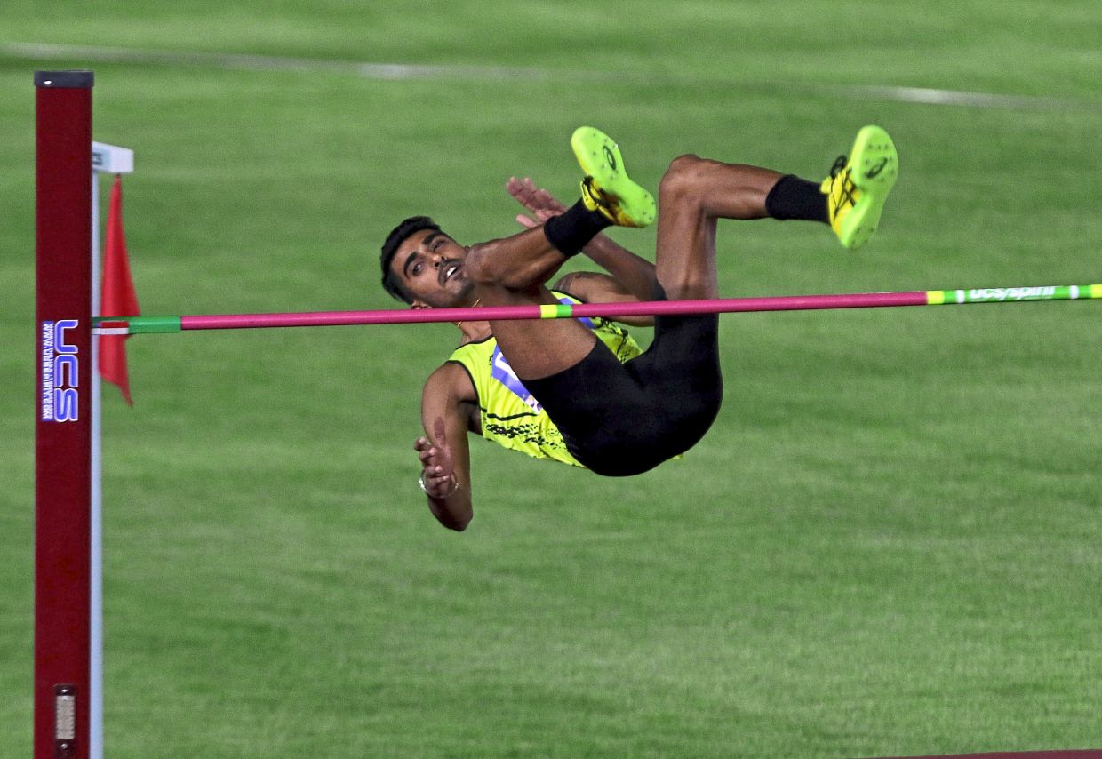 尤金世界田径锦标赛| 三次起跳点不过  瑙拉兹男跳高垫底