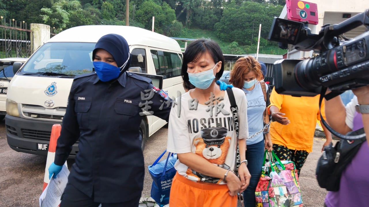 **已签发**国：只认使用毒品罪，涉杀夫女子偕男被告被控谋杀