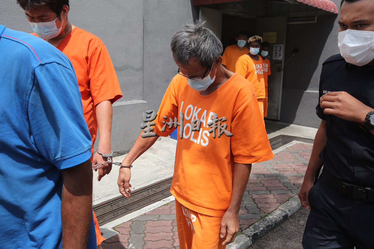 **已签发**国：只认使用毒品罪，涉杀夫女子偕男被告被控谋杀