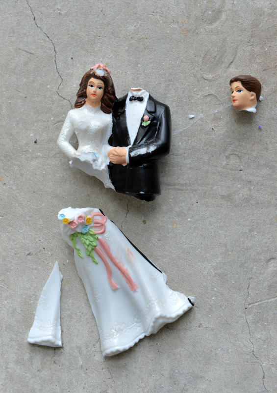 **已签发**柔:狮城二三事:与狮城妻离婚争女,美国夫聘侦探监视