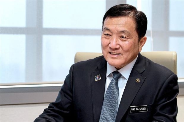 扎希案 | 华裔经理：92万至785万政治献金·“给了沙里尔陈广才黄家泉”