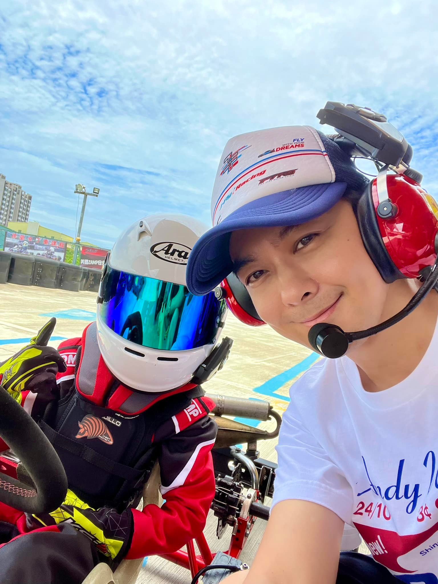 救援工人拉出林志颖父子 车子5秒后就起火