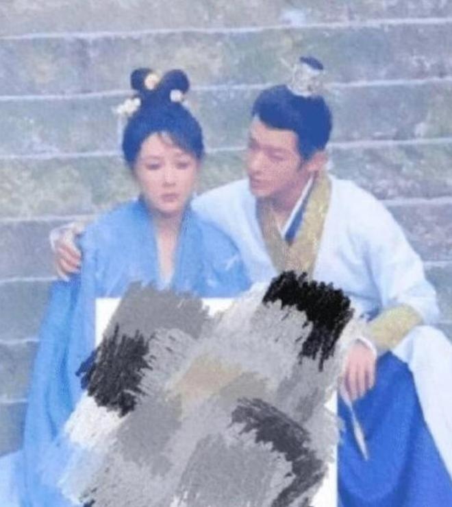 新剧烈士陵园谈情说爱招黑 杨紫招黑被骂打扰先人	