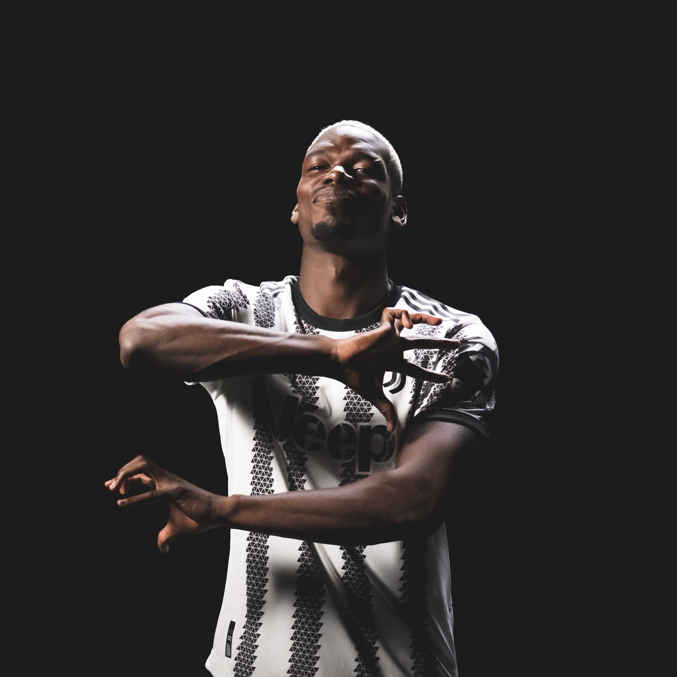 新赛季重披10号战袍 祖云官宣博格巴回归