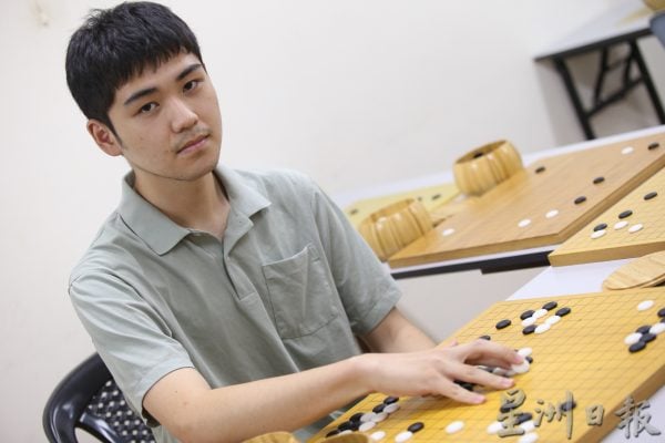 旅日职业棋士曾富康——从小立志当世界棋王