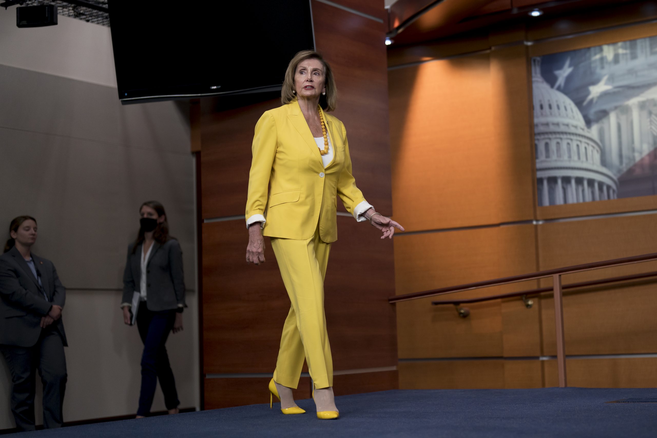 日媒:佩洛西8月访日打算听取追悼安倍演说