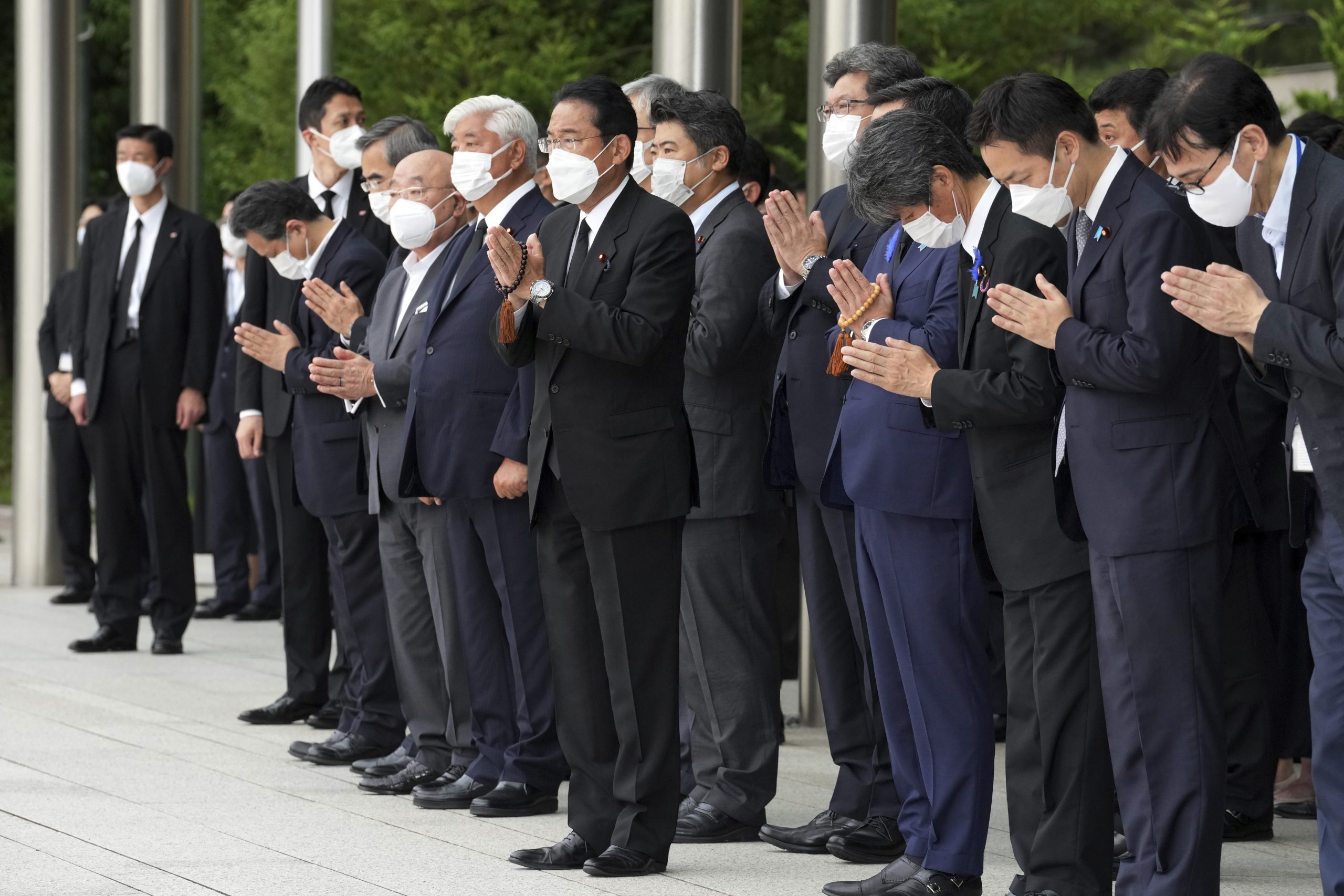 日本民众含泪送别·安倍晋三 一路走好