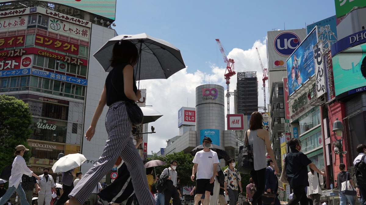 日韩冠病疫情严峻　日本增近20万宗　韩再破10万宗