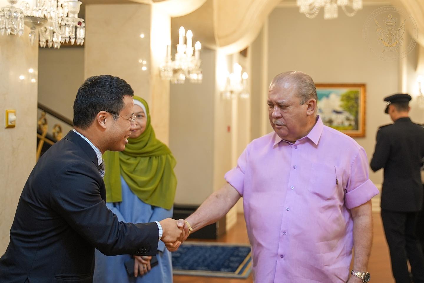 柔佛苏丹依布拉欣陛下前往新加坡展开3天正式访问,新加坡总理李显龙亲自接待