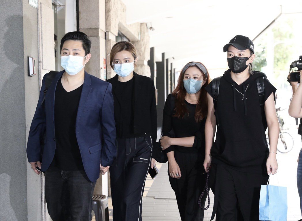 朱俐静追思会|陈势安痛哭悼别 《超偶》战友全现身	