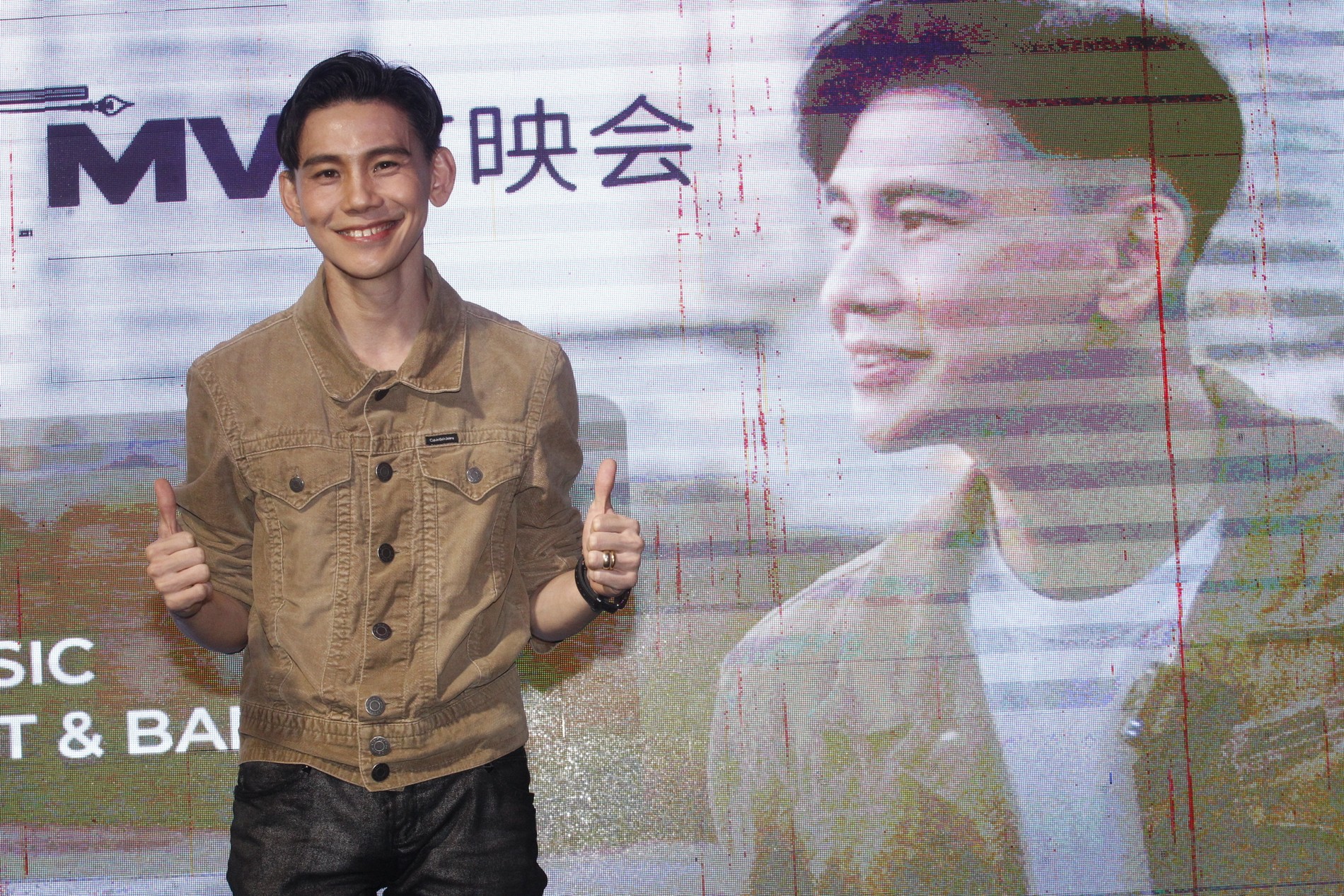 李吉汉40岁生日重返舞台 许愿做人成功早日当爸