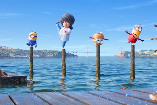 杨紫琼边打拳边录音《迷2》 休假不忘抱小黄人催票房