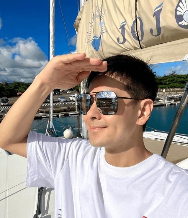 林志颖一家乘游艇出海 陈若仪秀马甲线长腿辣翻