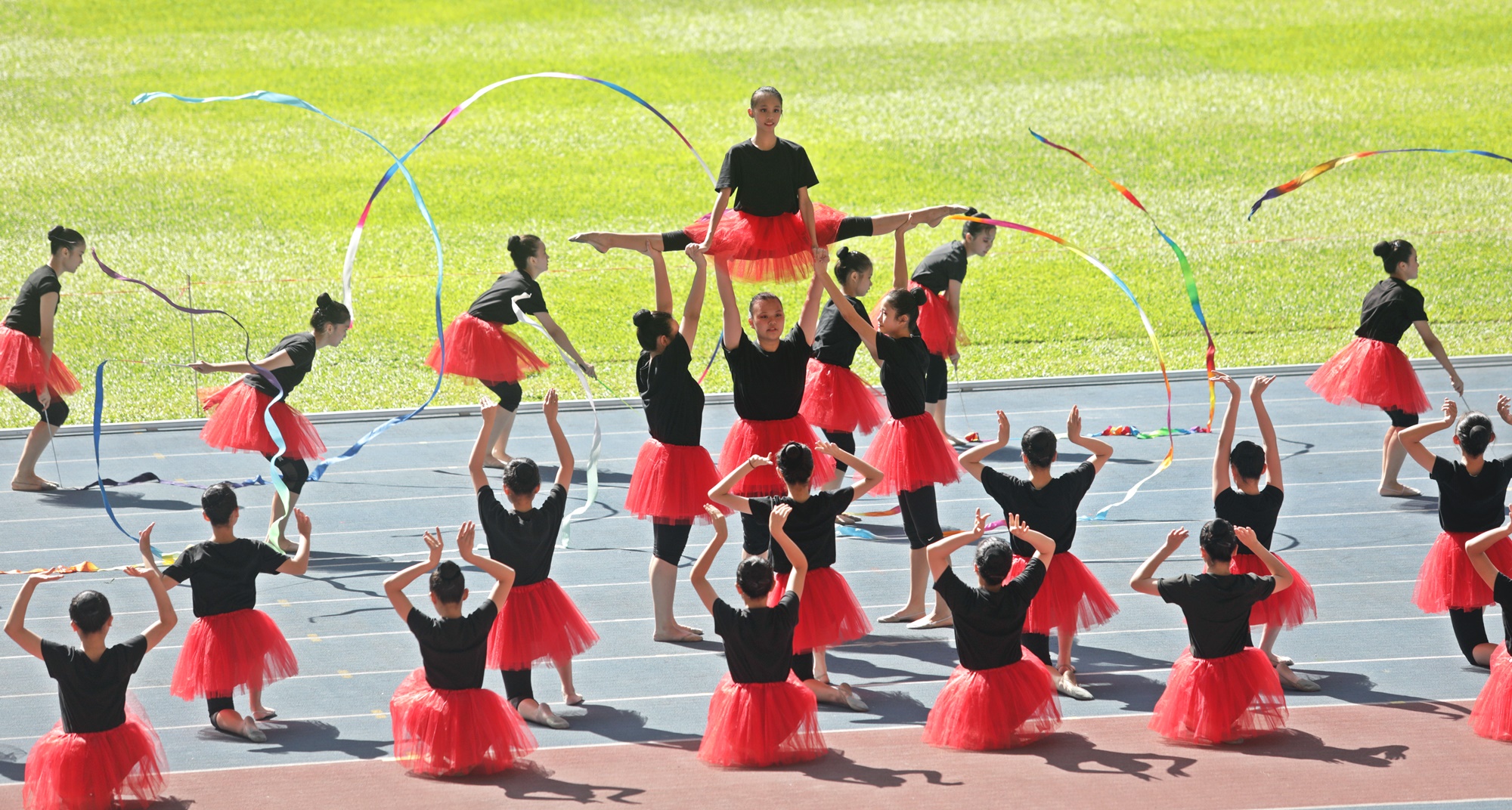 林景清:工程完成40% 隆中华体育馆料后年启用