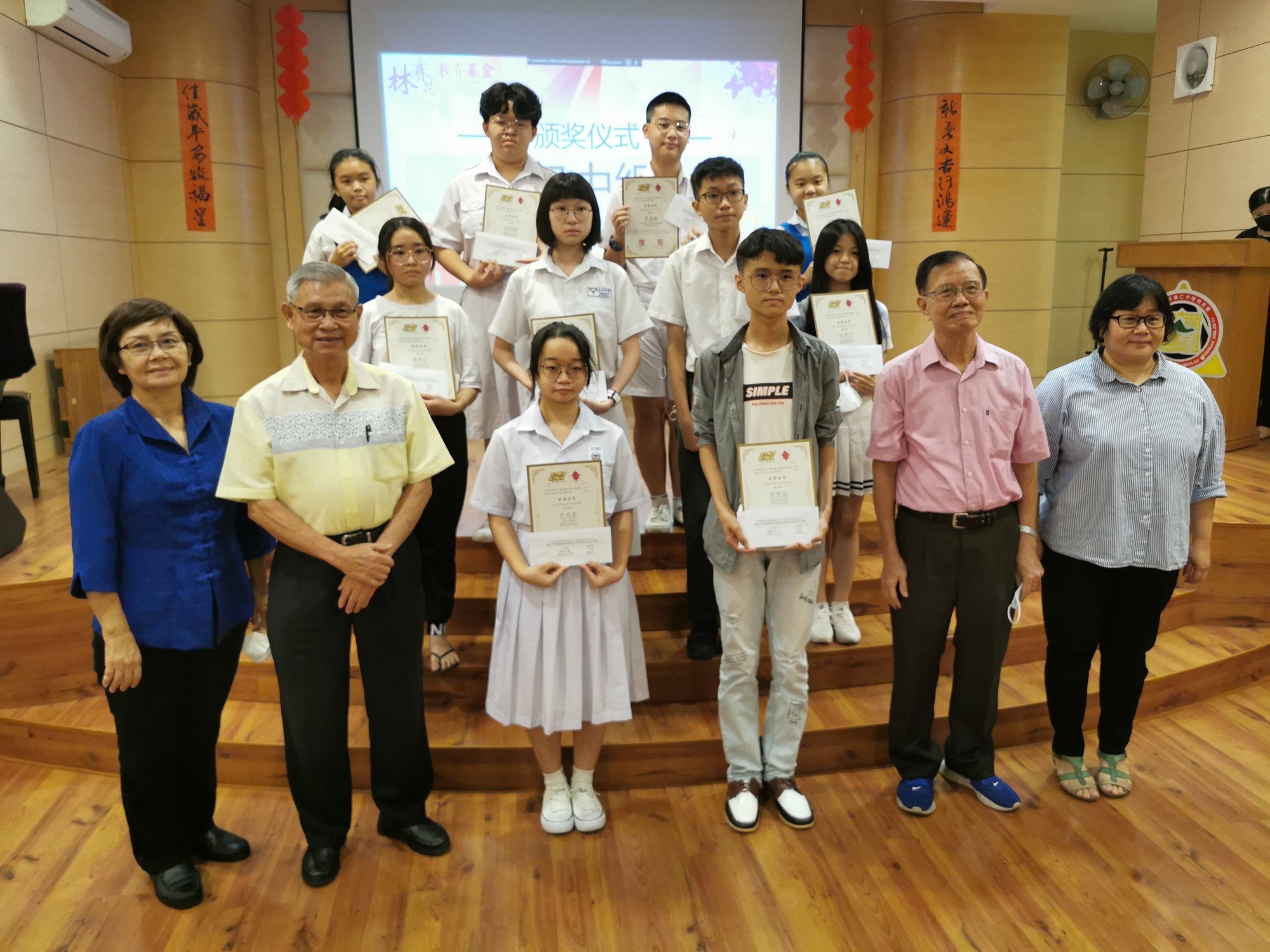 柔:教育版头:柔中学生征文比赛,获530份参赛作品