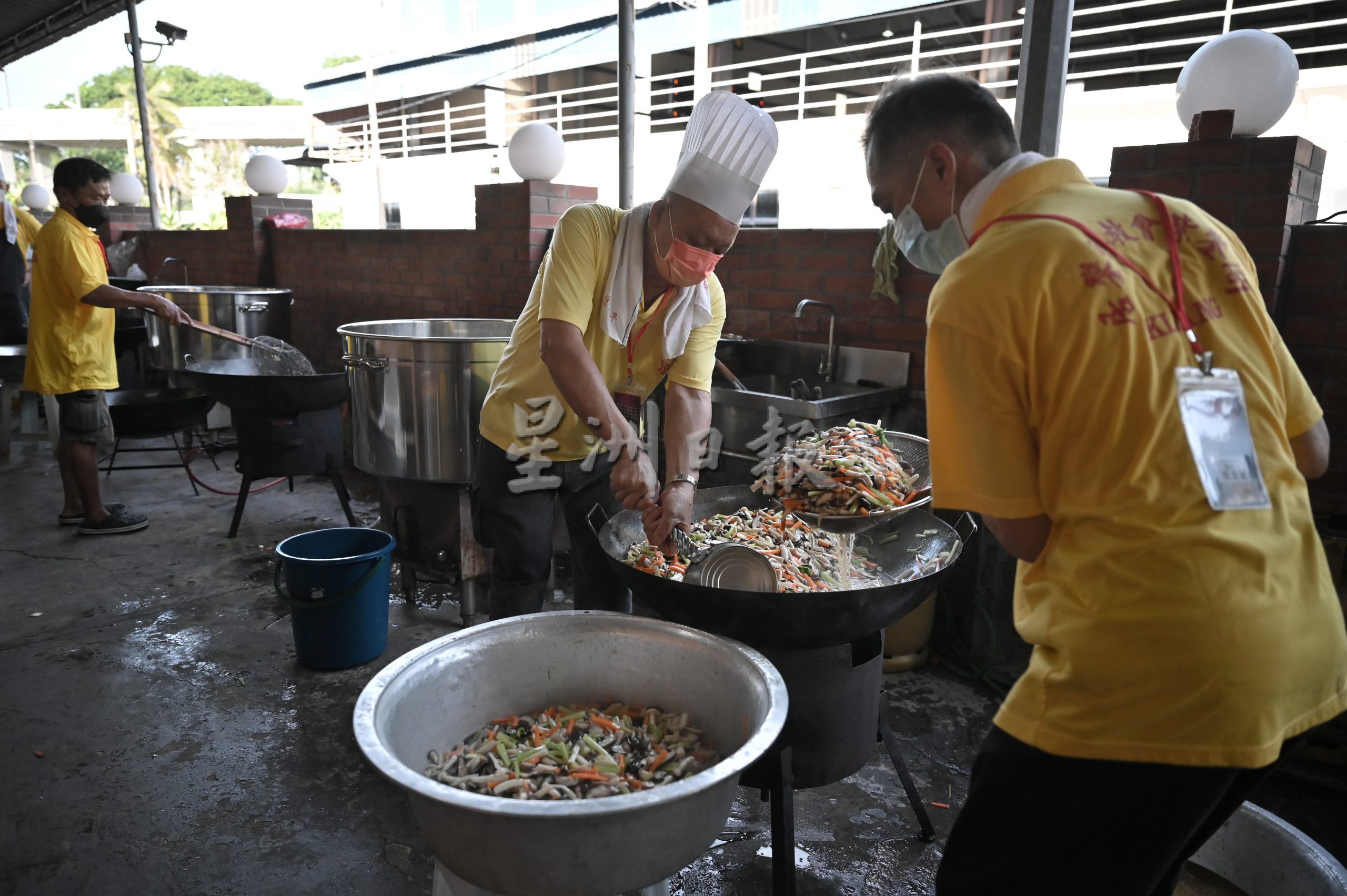 紫銮阁庆50周年及观音诞 派5000素食福膳 结缘