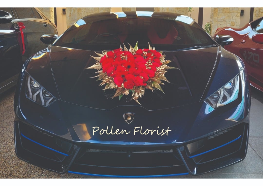 柔:时尚记事簿(7月2日刊):以鲜花布置,新娘车不再老套