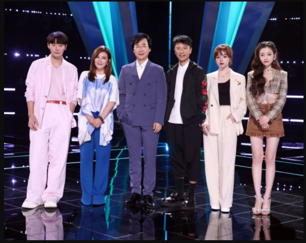 梁静茹《好声音》首秀压力大 听歌超投入成哭包