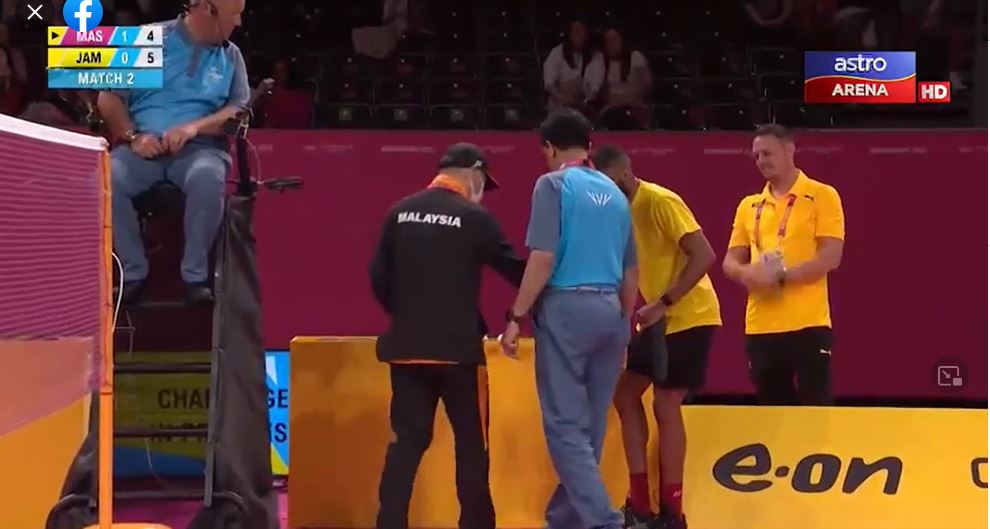 橙旺送鞋因想让牙买加球员延续梦想 美丽的鞋子故事,始于善意的帮助