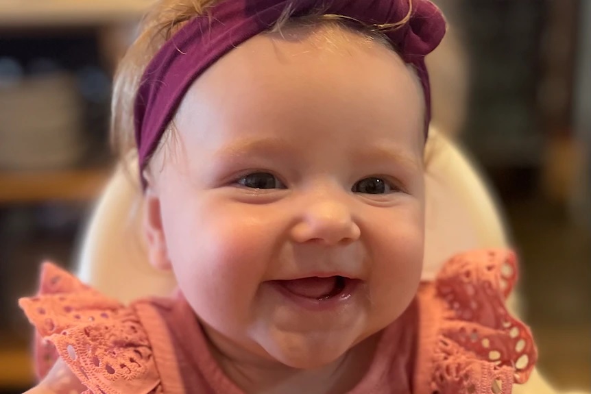 父离开7分钟抽烟滑脸书　9个月大女婴浴缸溺毙