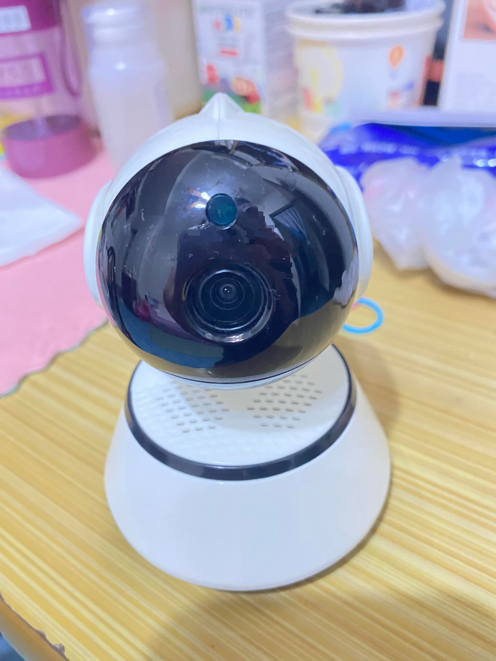 独家|“女儿房半夜传出陌生男人声”  家装无线监视器反被监视