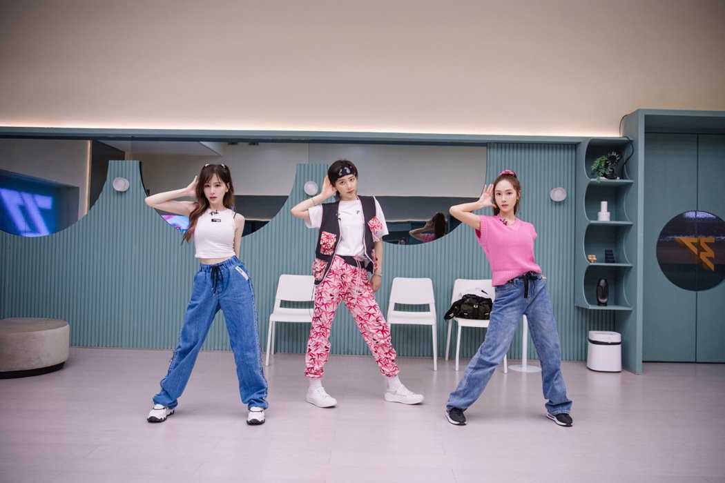 王心凌自曝快40岁  郑秀妍惊呆：你看起来像Baby