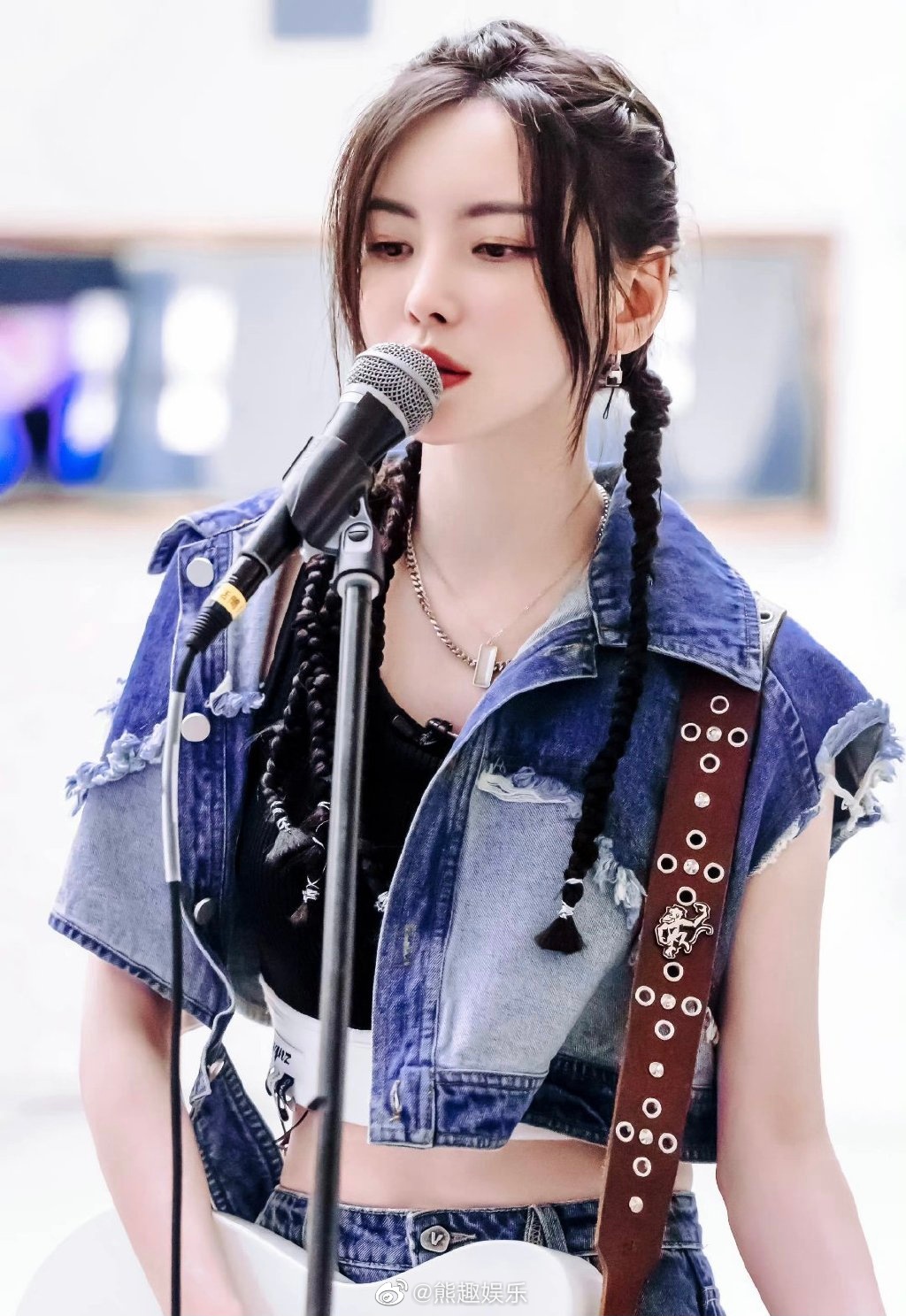 王心凌遭网抹黑手滑按赞? 粉丝要求于文文道歉