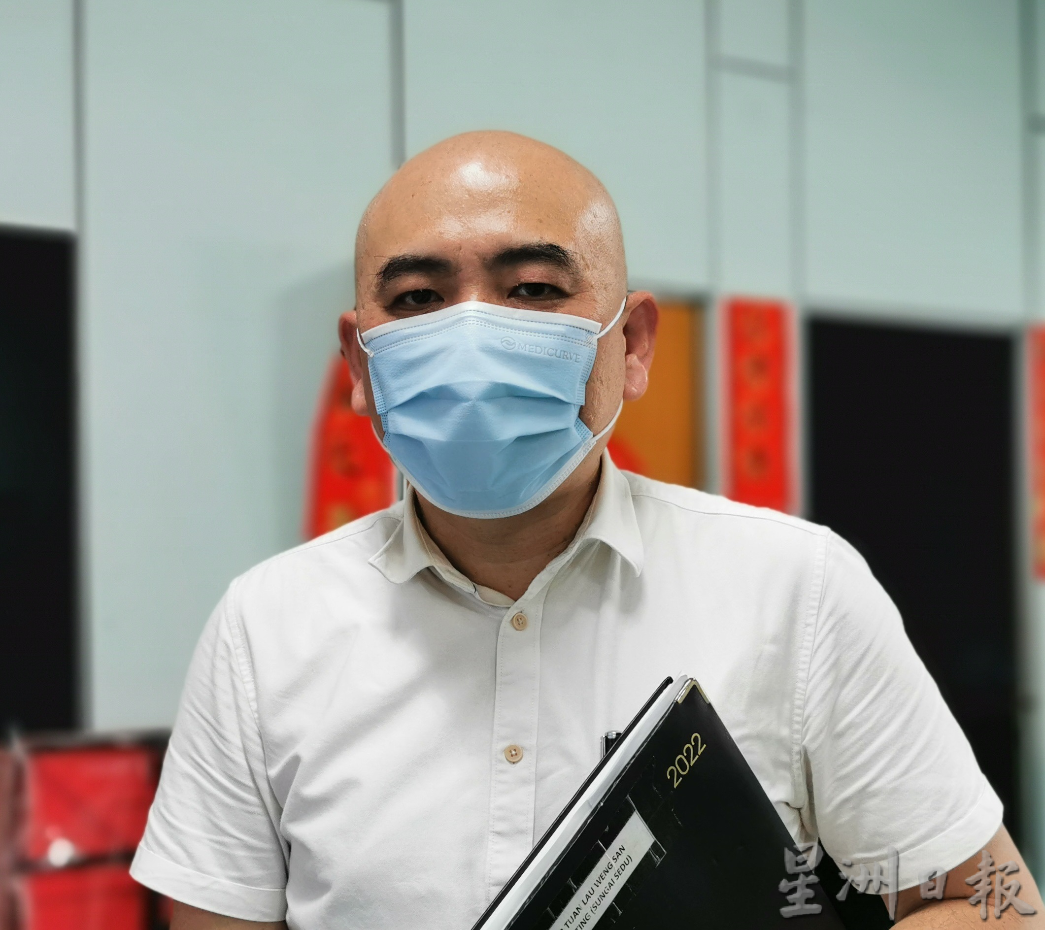 瓜冷市会商露天档位重划 与多数仁村小贩达共识