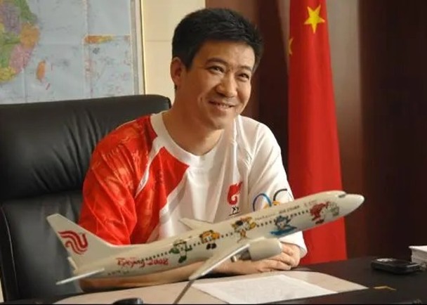 看世界/宋志勇出任民航局局长 机师出身曾开专机