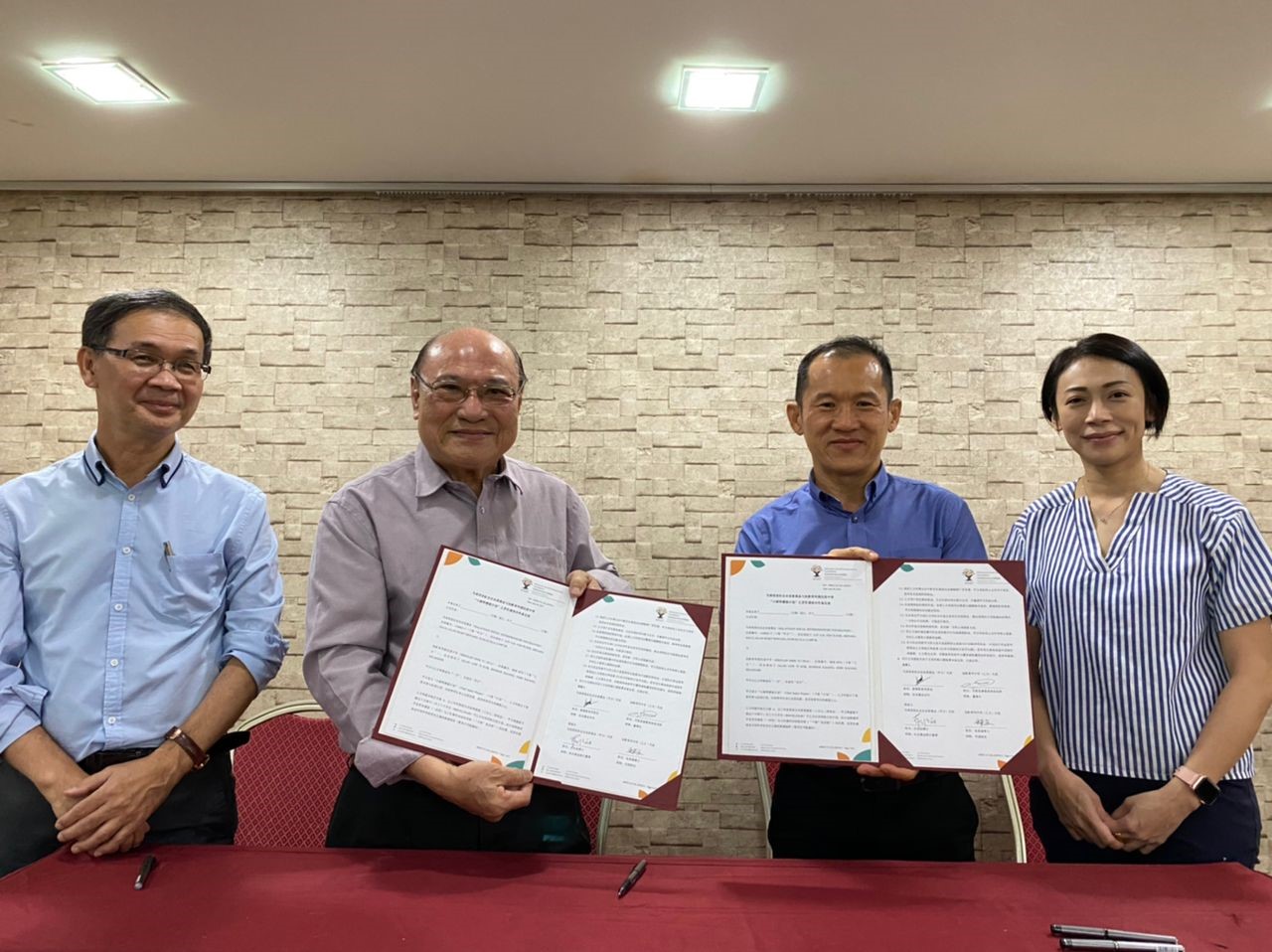 社企基金拨10万 助育华华中设烹饪课室