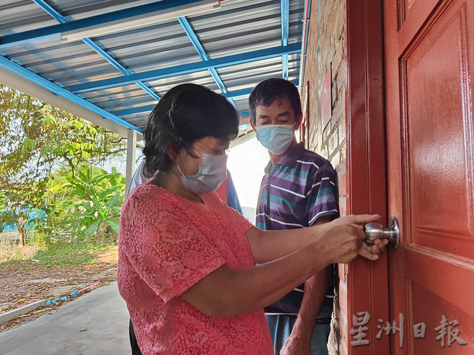 社区动态／苏建祥和热心人助筹建 夫妻破木屋变新砖屋