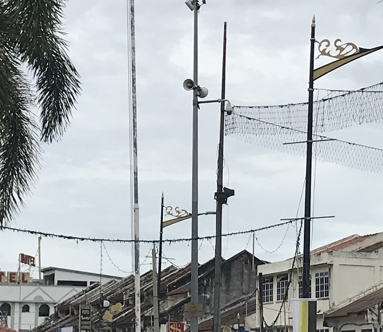 社区动态/若不续约拆除影响治安 江沙20电眼使用期届满