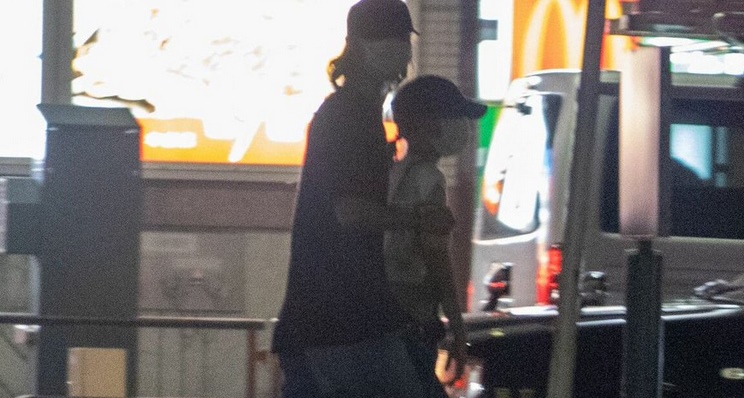 约会照曝光 山崎贤人爆热恋广濑铃半同居