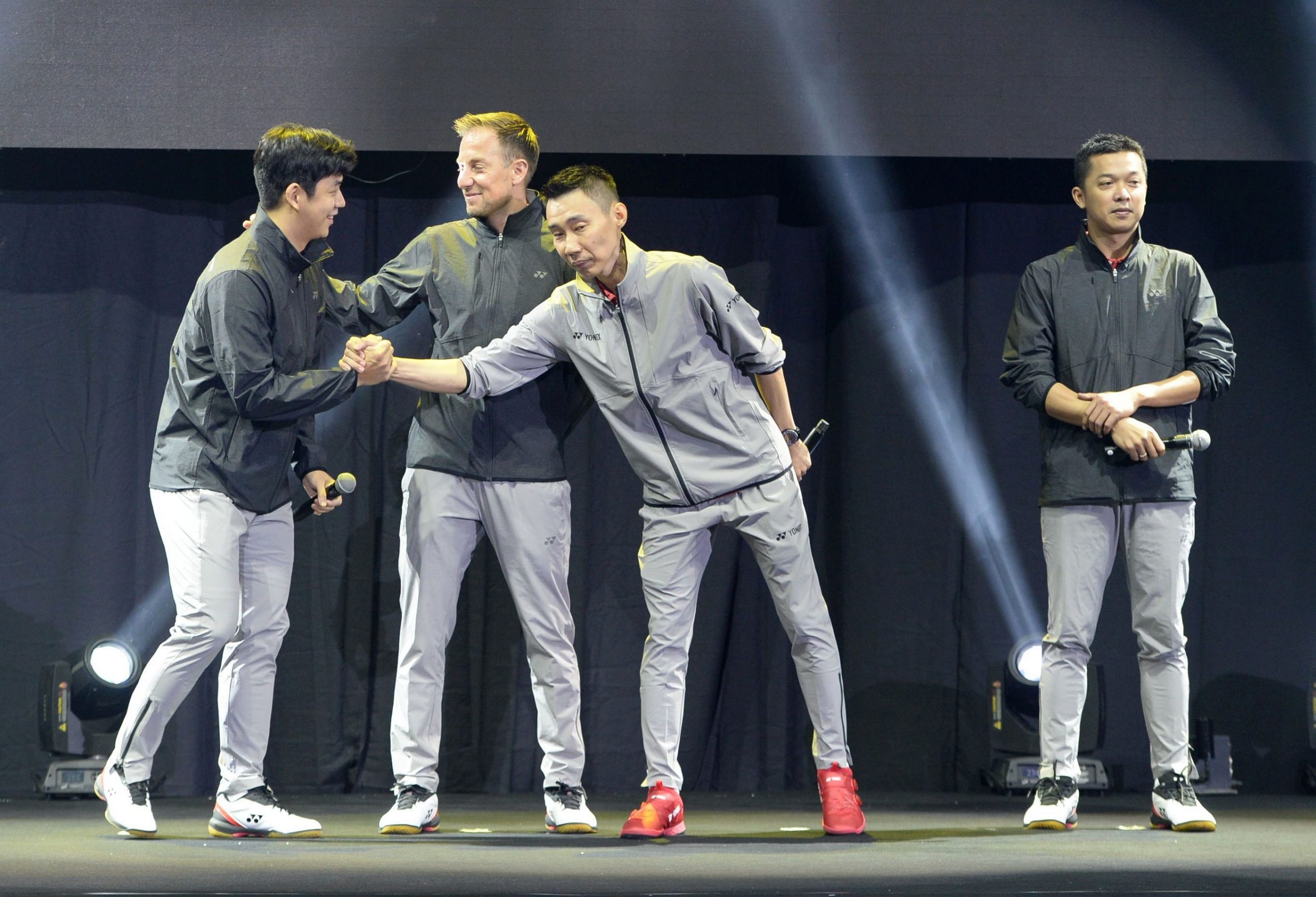 自由人需靠社媒“找吃” 刘隽程:不同人有不同情况