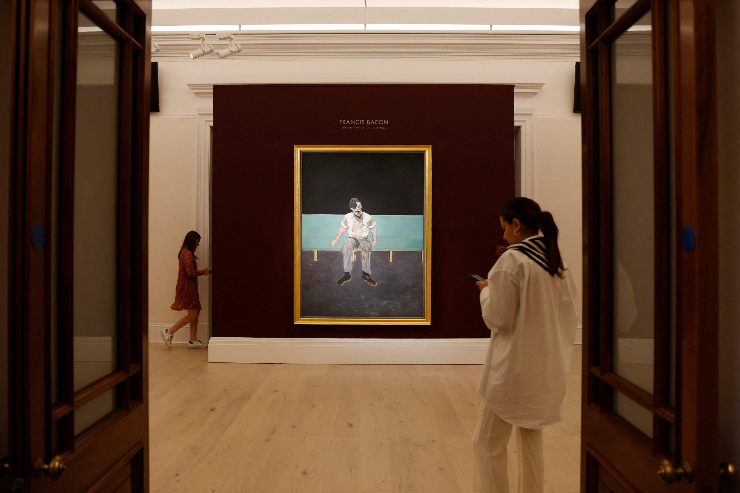 英国画家培根人物肖像画拍卖2.3亿天价成交