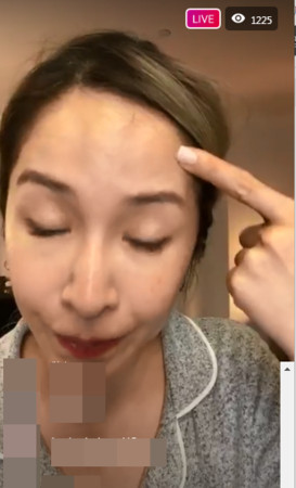 萧亚轩鼻子成金曲热话   曾素颜直播认脸动过4手脚