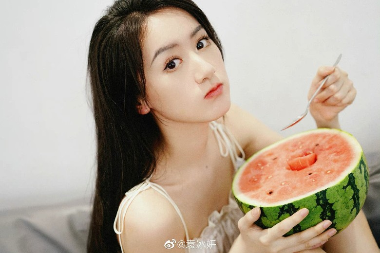 袁冰妍公司偷漏税罚64万   爱国剧《理想》戏份被删除