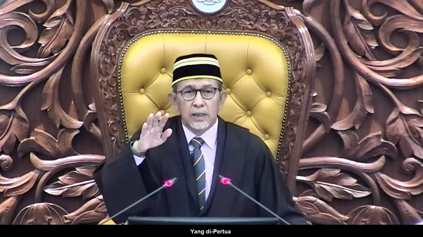 视频 | 国会辩论性骚扰法案·达祖丁骂火箭女议员PxxxMxK!