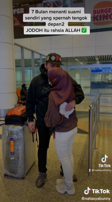 视频 |已婚7个月第一次见面!“不曾约会 相爱就结婚”