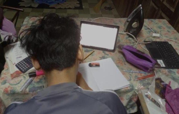 视频|被同学霸凌后中一辍学 19岁少年自学SPM考6A