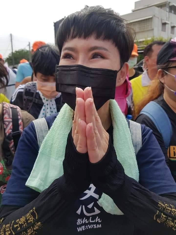 詹雅雯认了脑长动脉瘤 术后大失血昏迷