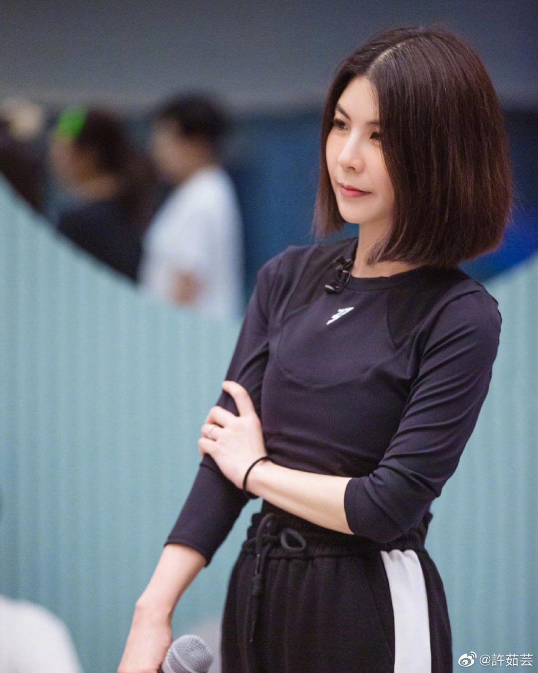 许菇芸为《乘风破浪》暴瘦剩40公斤 被淘汰网轰：节目瞎了眼 