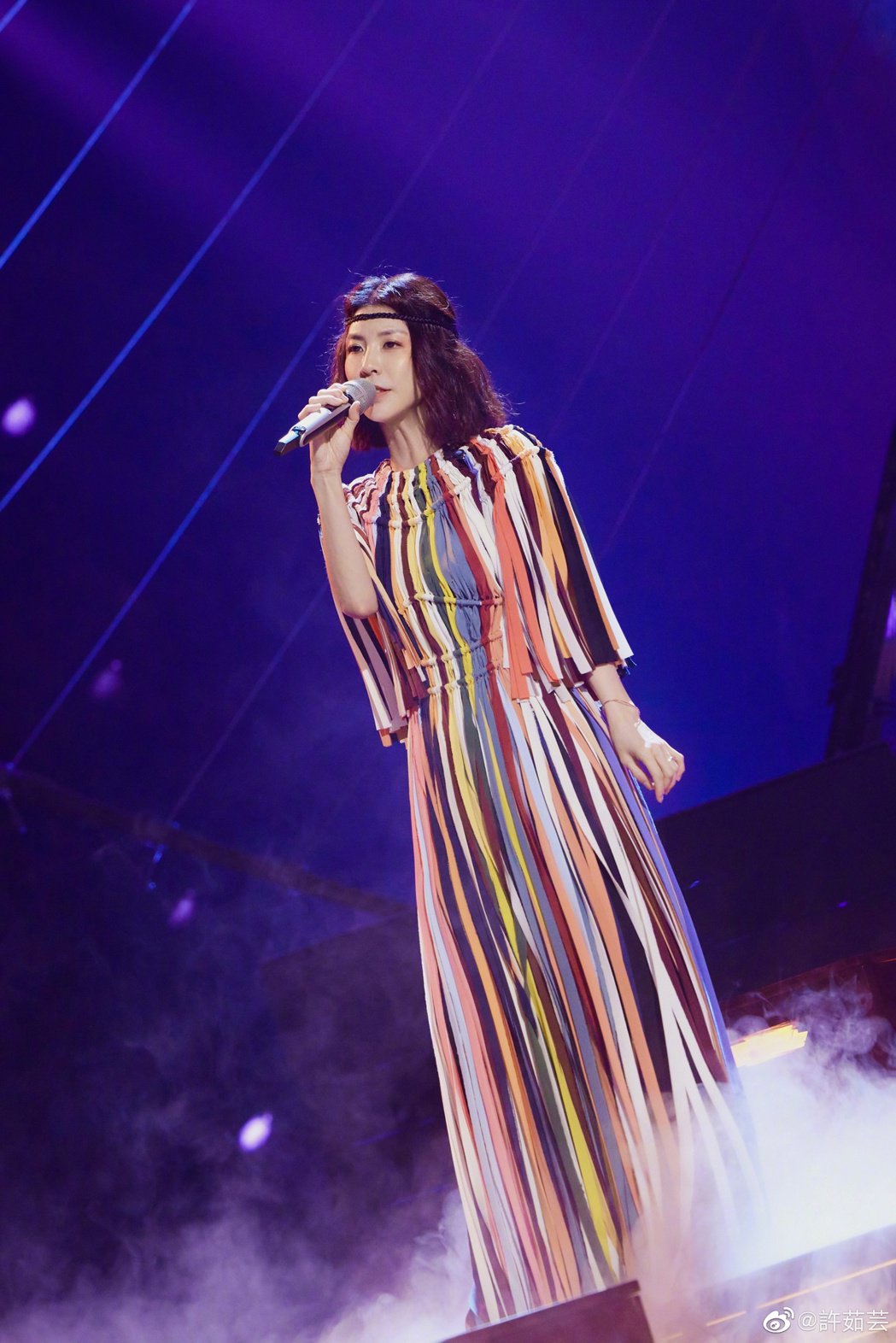 许菇芸为《乘风破浪》暴瘦剩40公斤 被淘汰网轰：节目瞎了眼 